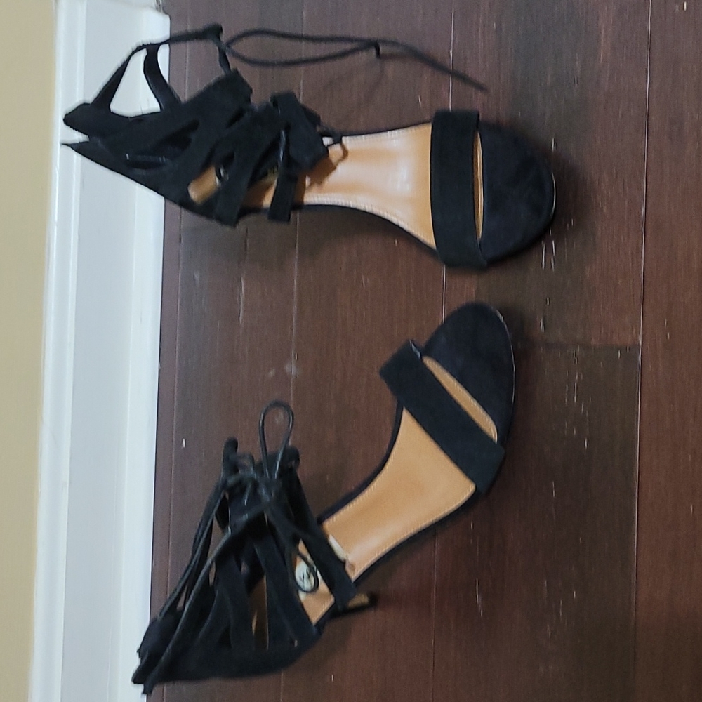 Steve Madden black high heel shoes sz7